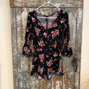 Romper by ambiance size large